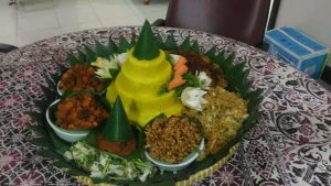 Rayakan Ulang Tahun Anak dengan Nasi Tumpeng Delivery 