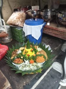 Pesan Nasi Tumpeng Enak di Jakarta Timur