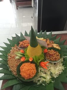 Pesan Nasi Tumpeng Enak di Bekasi Selatan