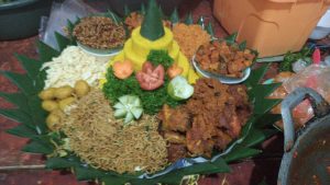 Catering Nasi Tumpeng Jakarta Selatan dengan Menu Lengkap