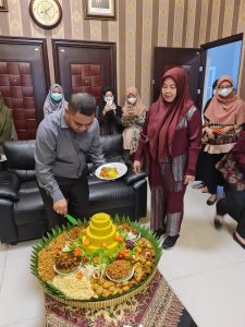 Jasa Pesan Nasi Tumpeng Terdekat dengan Pengiriman Cepat