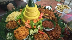 Jual Nasi Tumpeng untuk Acara Keluarga di Bekasi