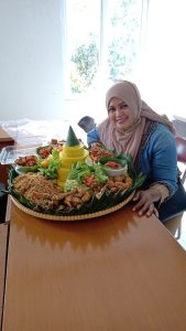 Pesan Nasi Tumpeng Online yang Praktis dan Aman
