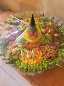 Pesan Nasi Tumpeng untuk Acara Kantor